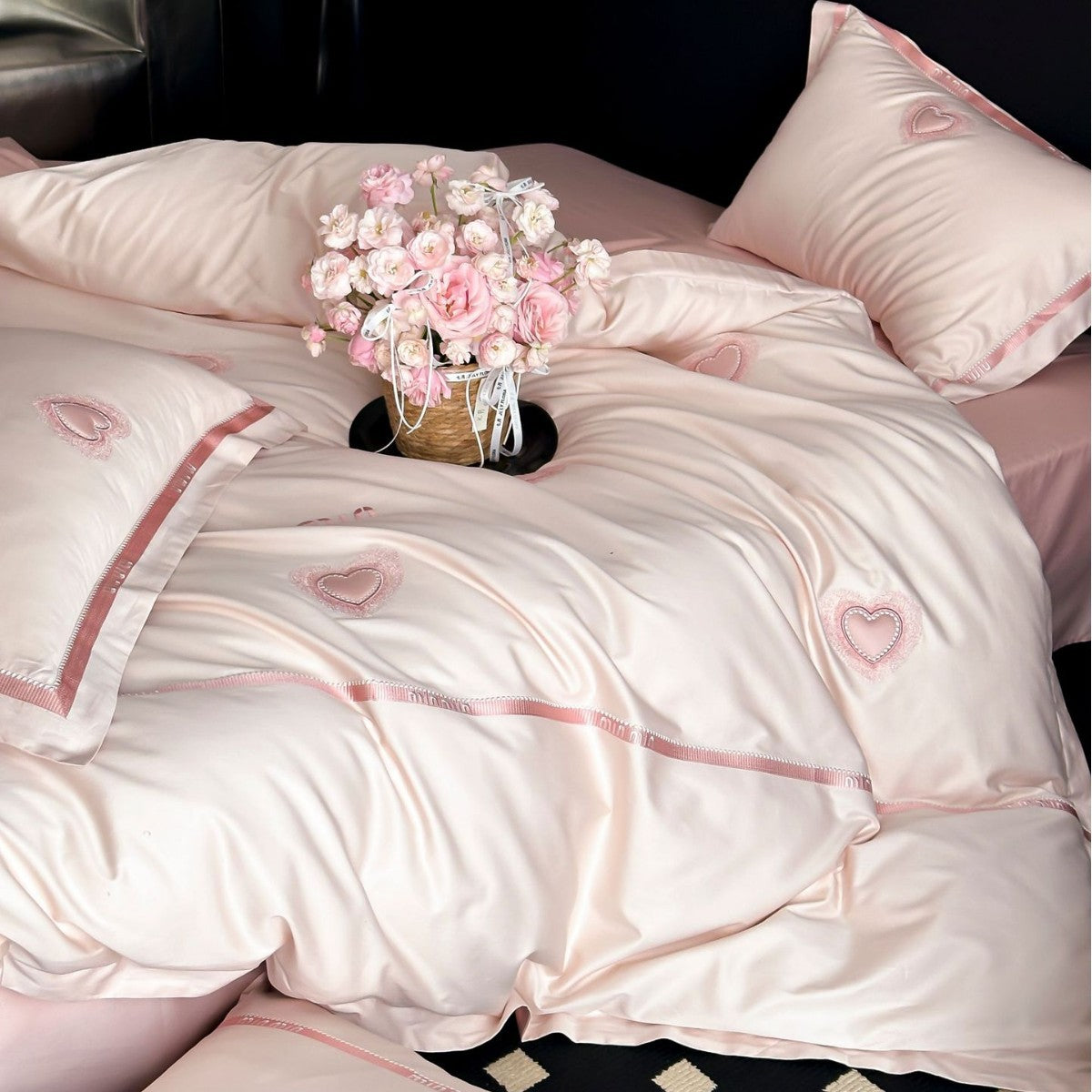 Cotton Sateen Bedding Set with Heart Appliqué and Decorative Piping