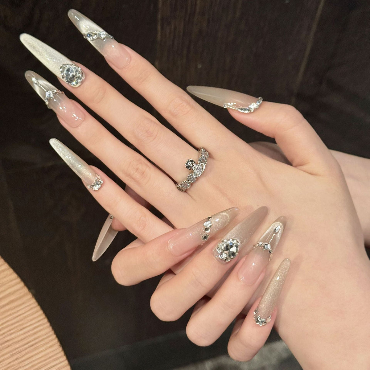 Rhinestone-Embellished Press-On Nail Set