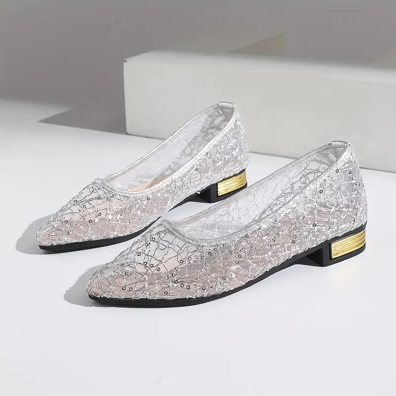 Women's Lace Pointed Toe Flat Wedding Shoes